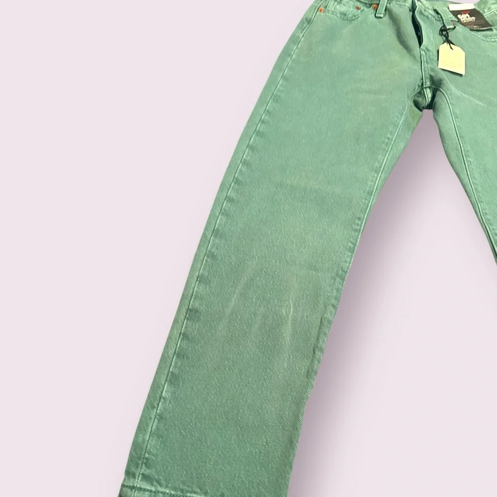 Women's 501 Green Levi's Jeans Original Cropped High Rise Straight Leg - Picture 2 of 10